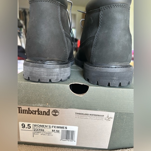 NIB Timberland Women's Nellie Warm Waterproof Chukka Boot in Black. Size 8.5 - Picture 9 of 14